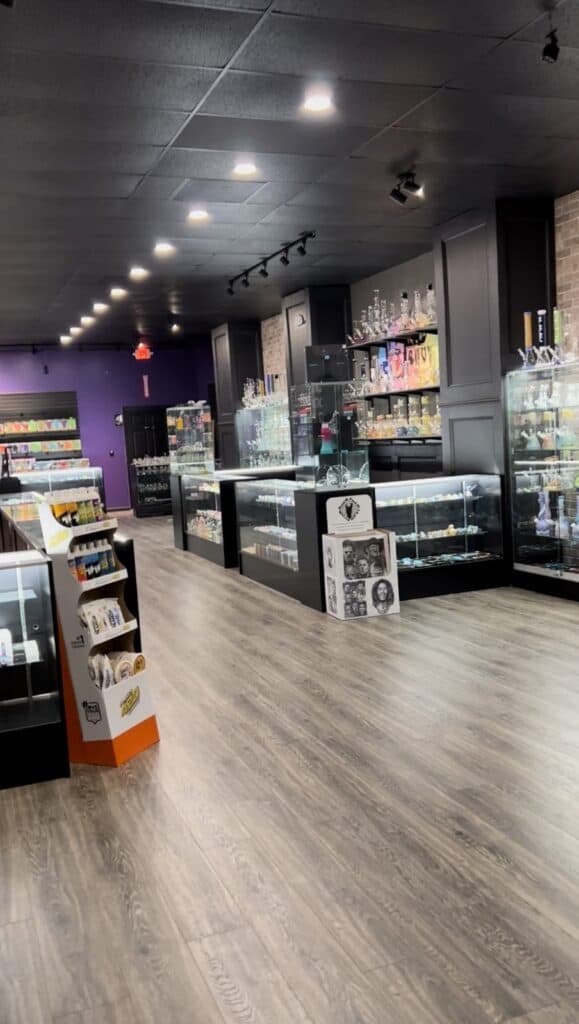 Groovy Glassware - Smoke & Vape store preview image